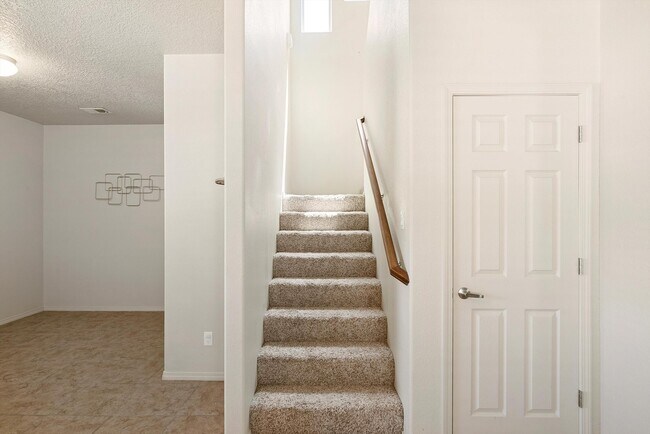 Building Photo - 2316 Penn Ave SE