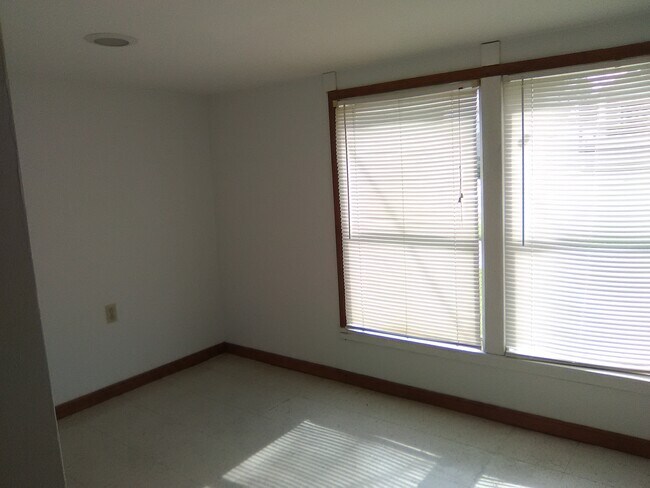 Second Bledroom - 134 Athania Pky