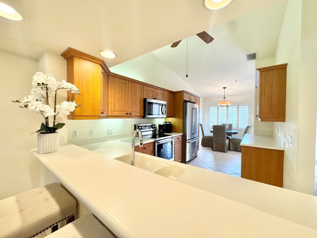 Building Photo - ** FALLING WATERS ** 2 BED / 2 BATH - COND...