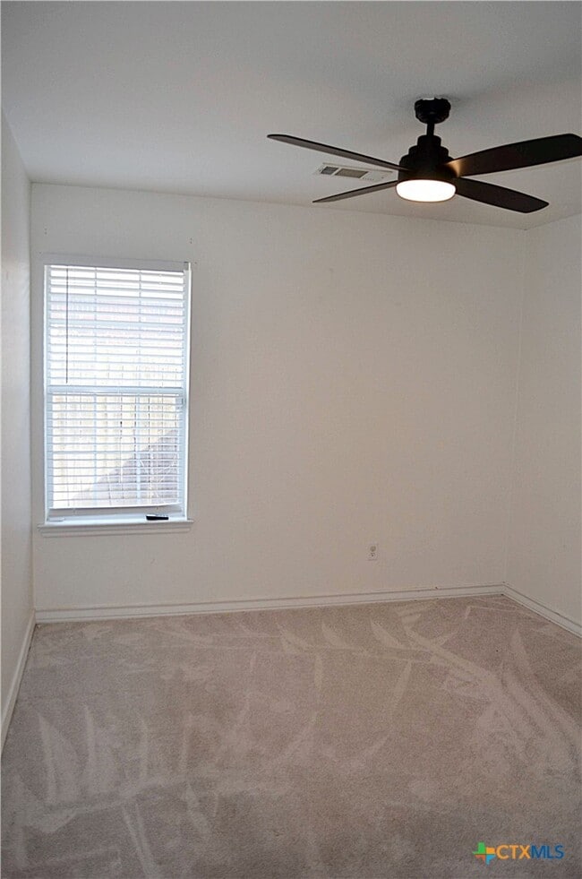 Building Photo - 305 Bermuda St