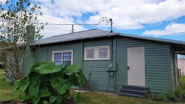 Building Photo - 200 Old Daytona Rd