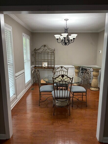 Building Photo - 3957 High Chaparral Dr