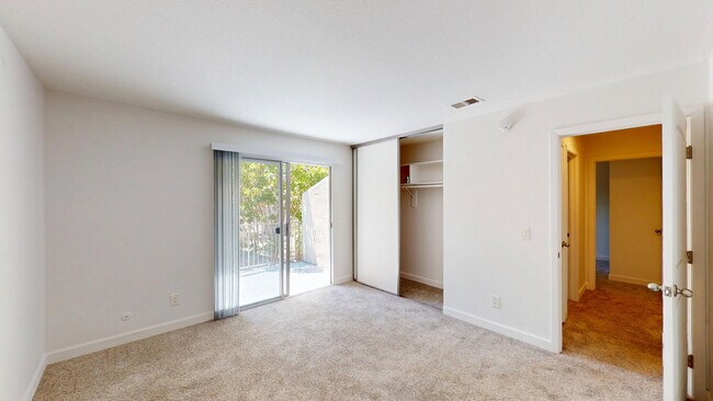 Building Photo - 18215 Happy Ln