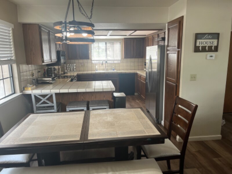 Building Photo - 40531 Saddleback Rd