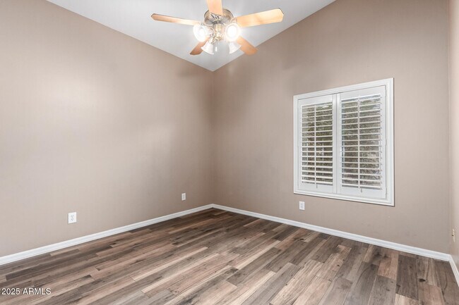 Building Photo - 6401 W Orchid Ln