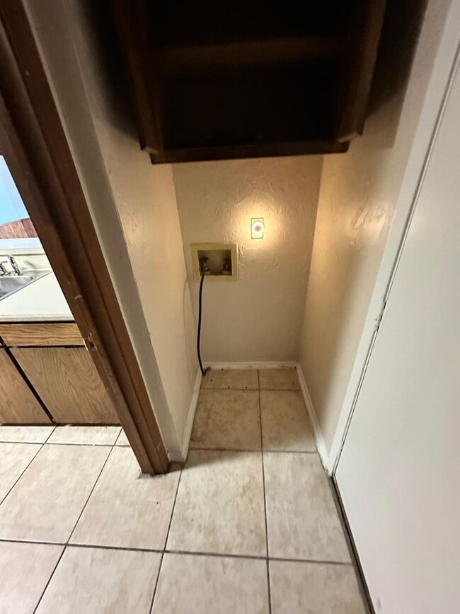 Building Photo - 1500 N Grant Dr