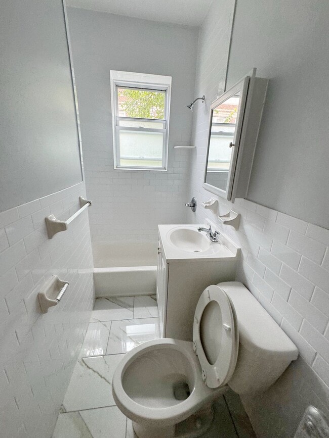 Building Photo - The Residences at Jersey Street