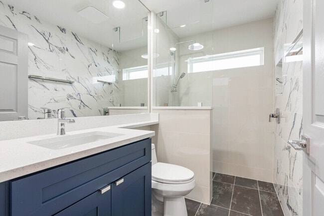 Building Photo - 12 Lloret Pl