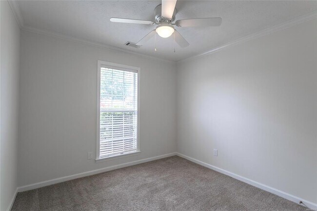 Building Photo - 1161 Stafford Dr
