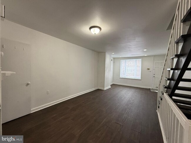 Building Photo - 2517 S Camac St