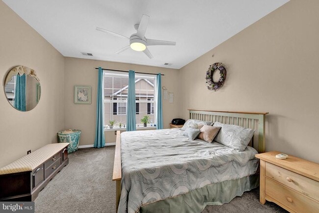 Building Photo - 60 Kyle Way