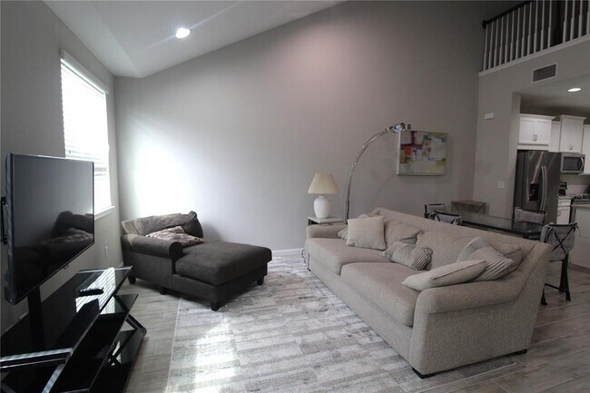 Building Photo - 11819 Brookside Dr