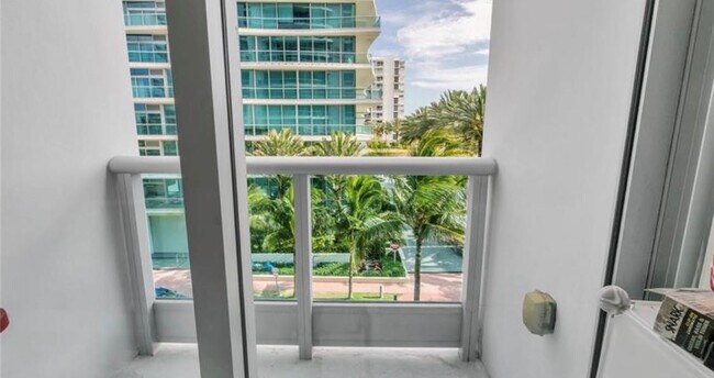 Building Photo - 9401 Collins Ave