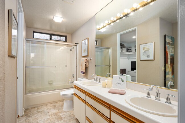 Building Photo - 28914 Desert Princess Dr