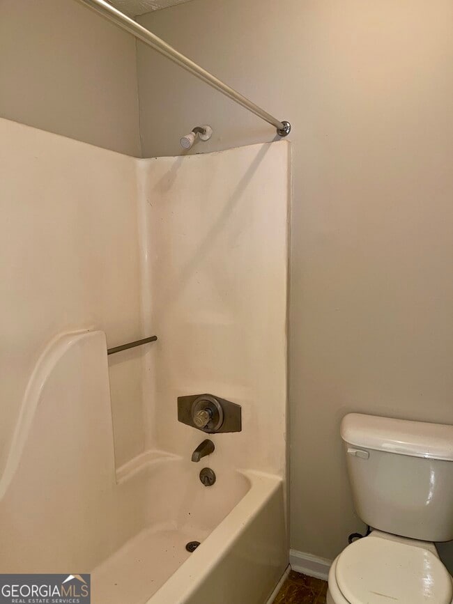 Building Photo - 5763 N Castlegate Dr