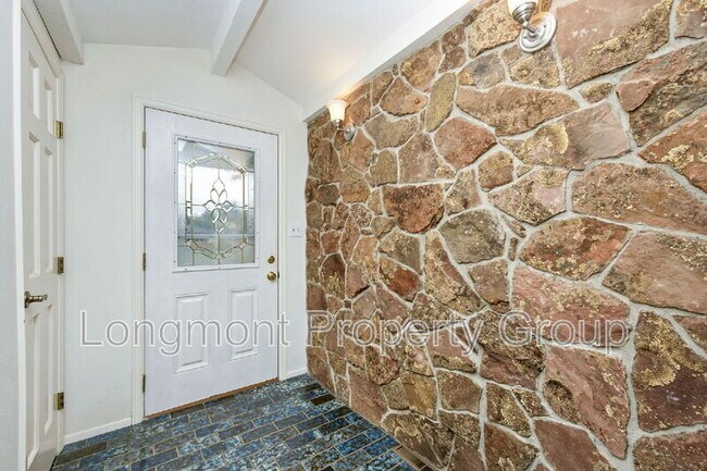 Building Photo - 2336 Smith Ct