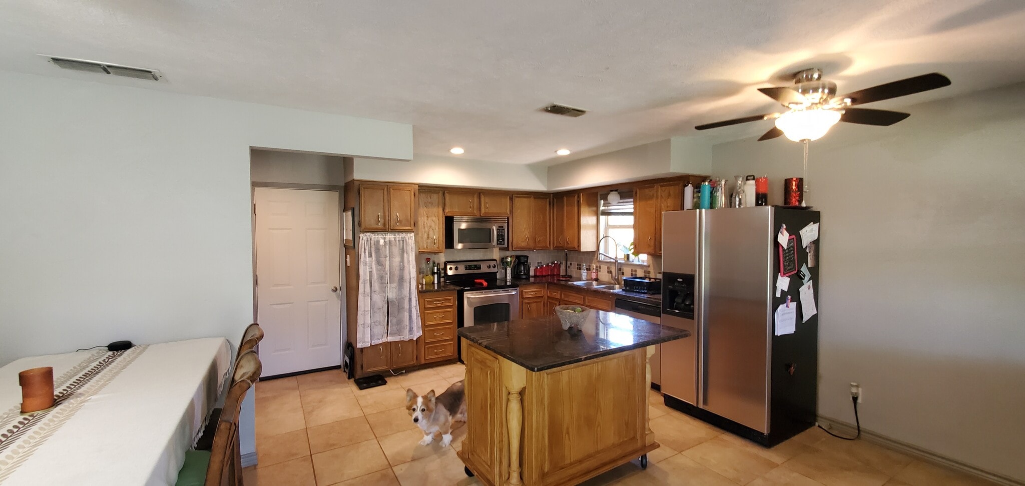 Kitchen - 4525 Sisk Rd
