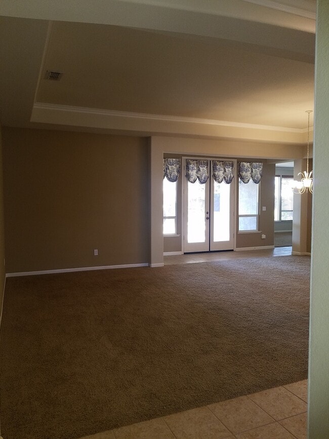 Building Photo - Action Properties R.E.S. Inc. Offering Beautiful Highland Park Single Story 3 Car, 4 Bedroom, Gar...