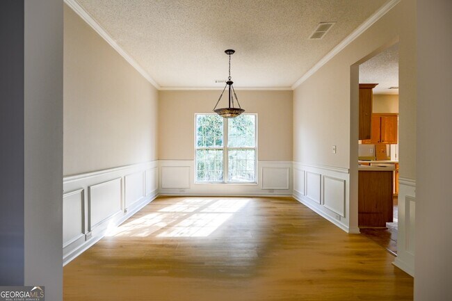 Building Photo - 1570 Swan Valley Ct