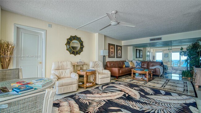 Building Photo - 3500 Galt Ocean Dr