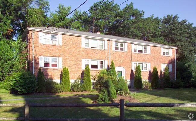 Primary Photo - 10 Pierce St