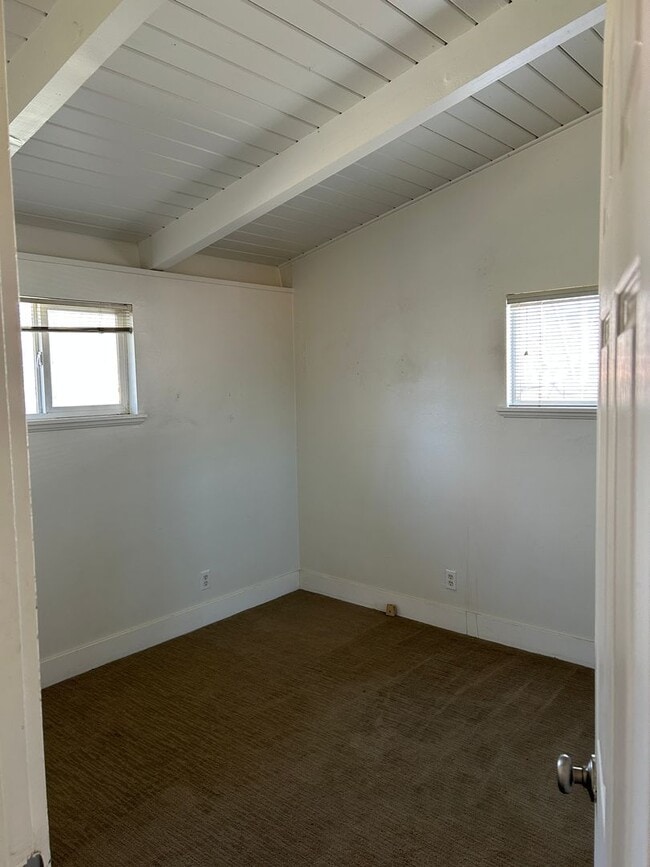 Building Photo - **READY FOR MOVE IN** Sparks Single Story Home