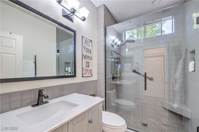 Building Photo - 2701 Spalding Dr