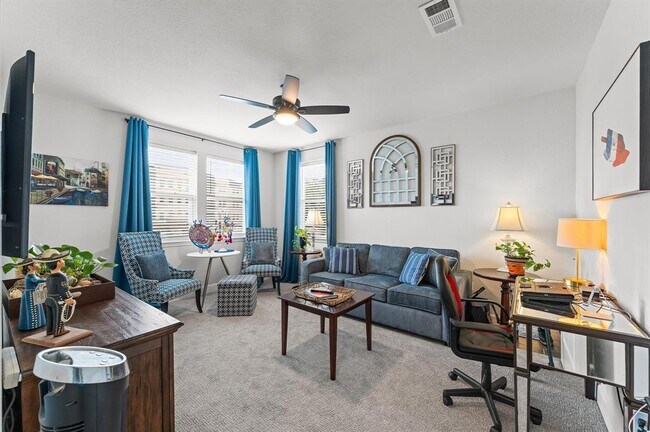 Building Photo - 6804 Westview Dr