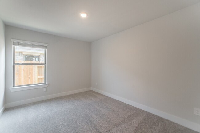 Building Photo - 10289 S Goshawk Trl