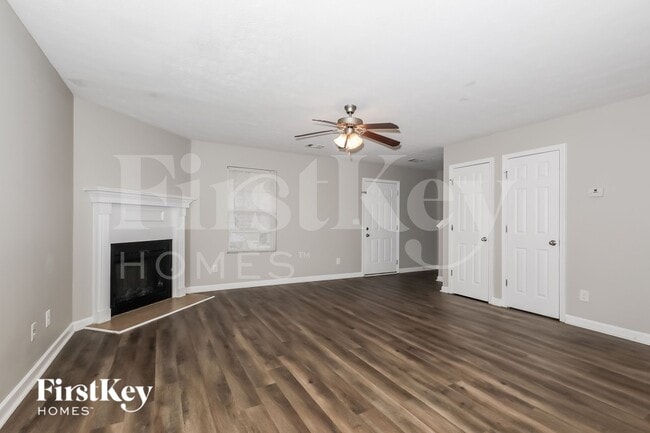 Building Photo - 311 Goldenrod Dr