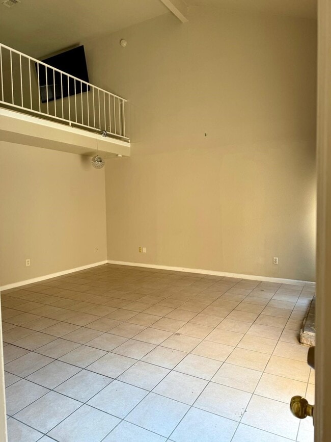 Building Photo - 12282 Wild Pine Dr