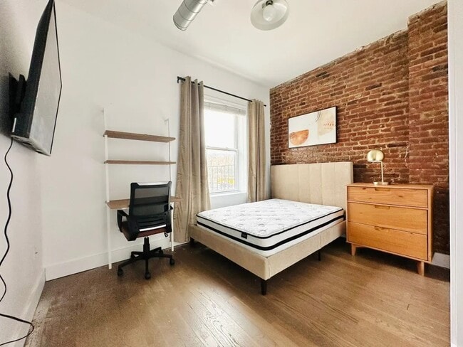 Building Photo - 22 Granite St