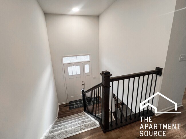 Building Photo - 2360 Southwind Blvd
