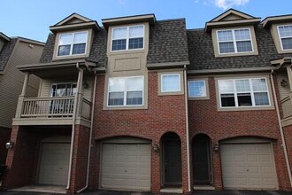 Building Photo - 3057 Barclay Way