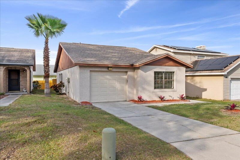 Building Photo - 623 Lake Dexter Cir
