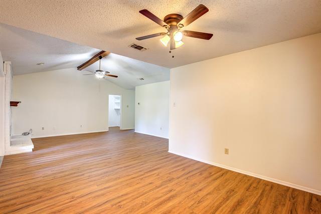Building Photo - 1010 Kingston Dr