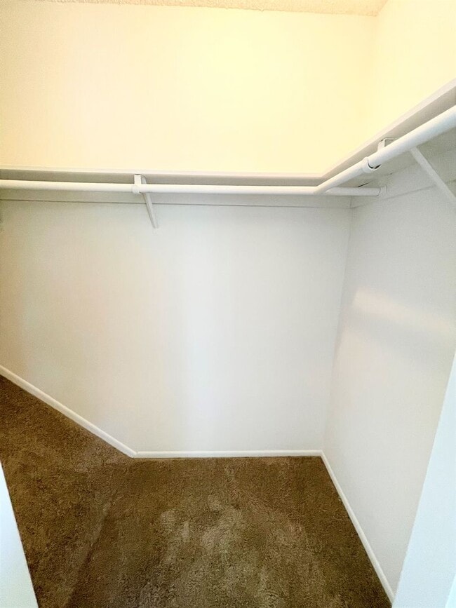 Building Photo - Fire Mountain Townhome with Garage!