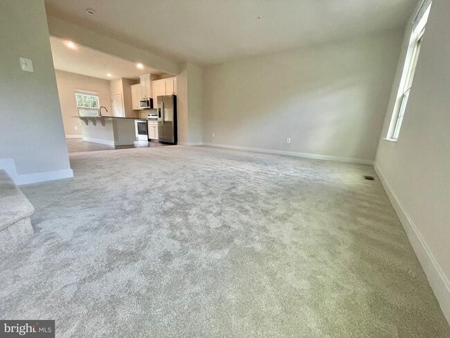 Building Photo - 9576 Fern Hollow Way