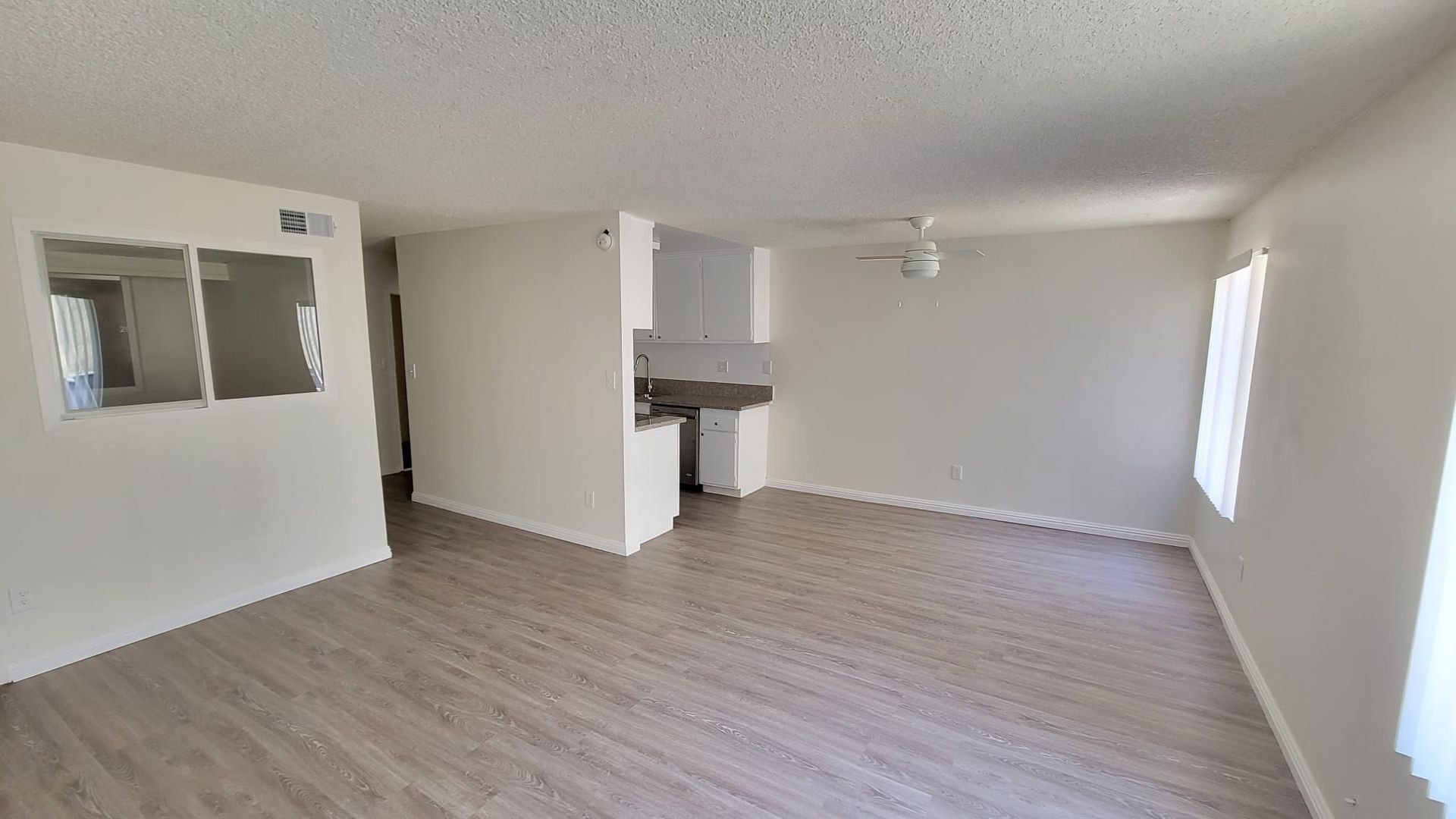 Building Photo - 5461 Kester Ave