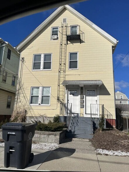 Building Photo - 25 Tenth St
