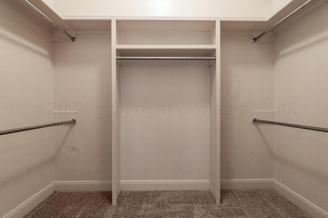 Building Photo - 8003 Manor Haven Ct