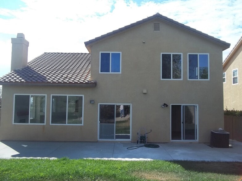 Building Photo - 28330 Linda Vista St