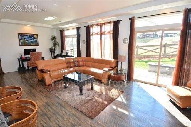 Building Photo - 8075 Longleaf Ln