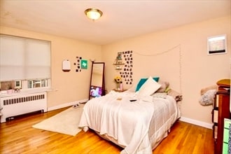 Building Photo - 38 Dean Rd