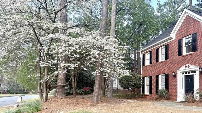 Building Photo - 11175 Linbrook Ln