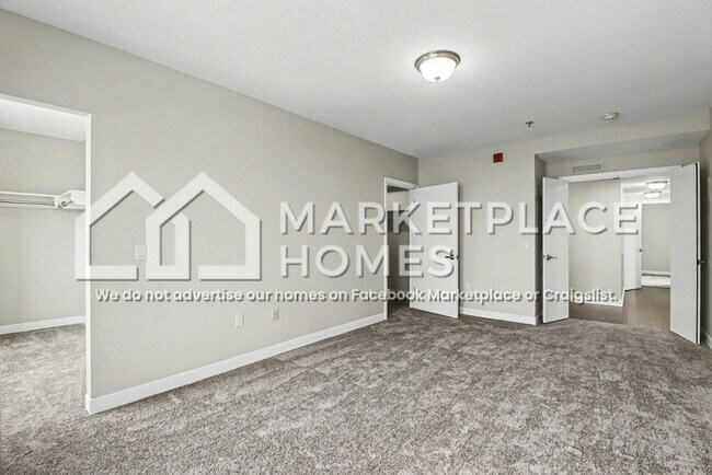 Building Photo - 525 W Lafayette Blvd