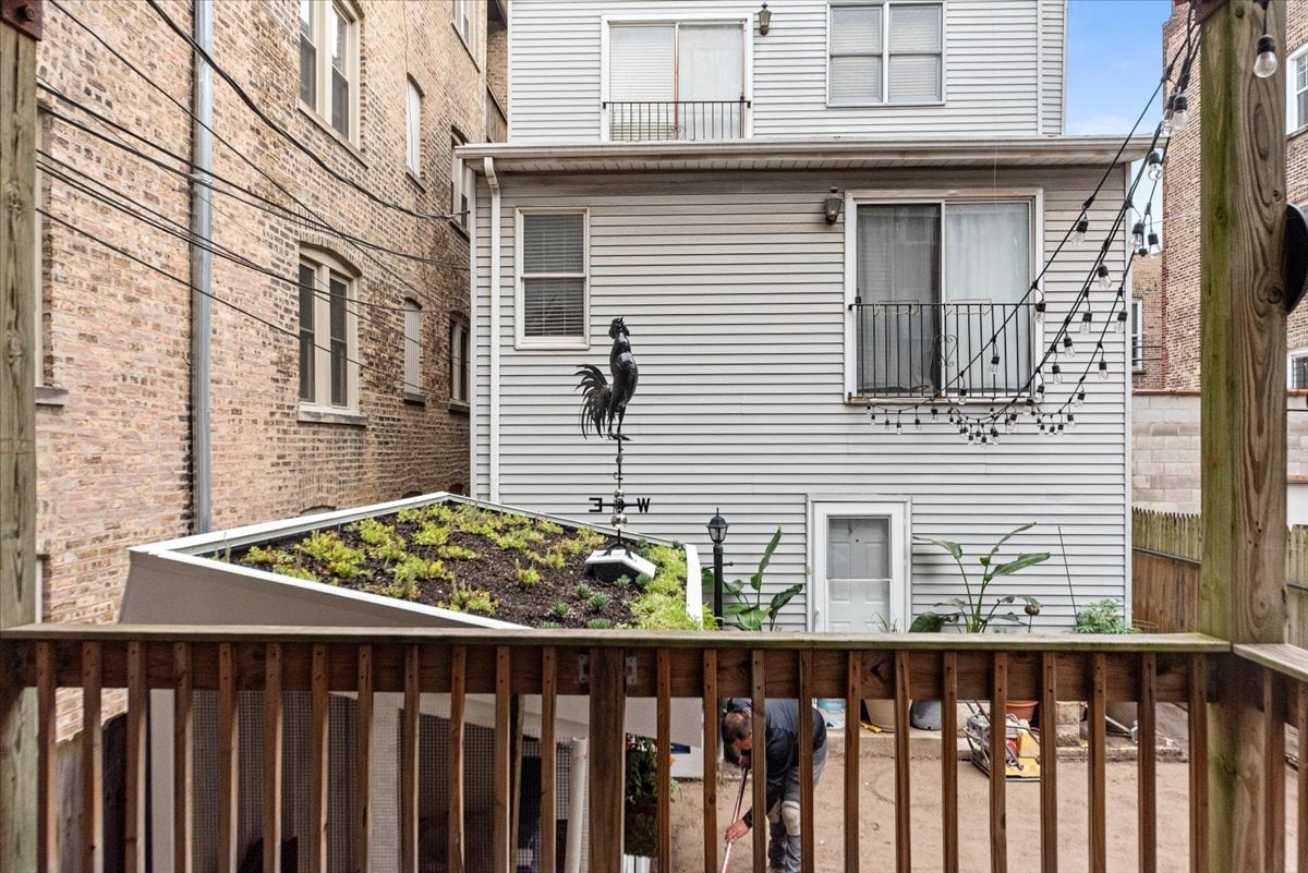 Building Photo - 4307 N Paulina St