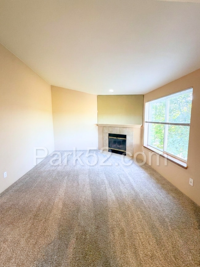 Building Photo - 17708 85th Ave Ct E