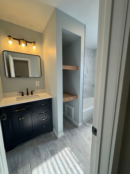 Building Photo - 393 W Milton Ave