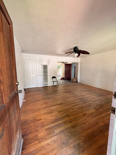 Building Photo - 2893 Reservoir Ln